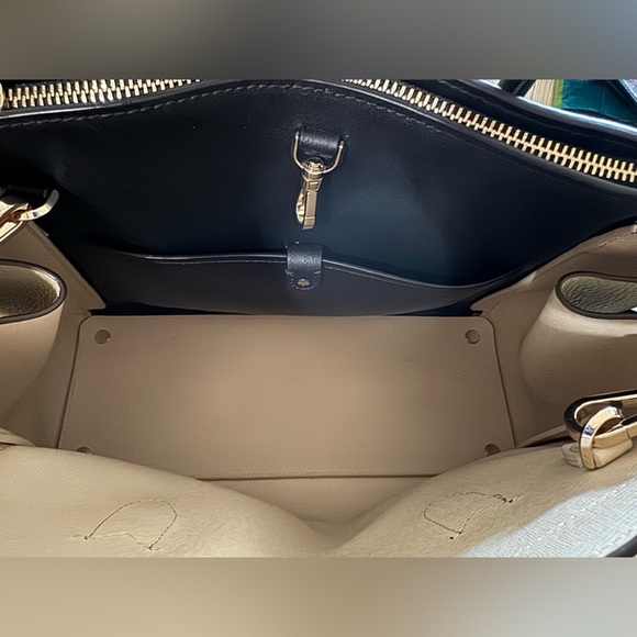 Authentic Gorgeous Kate Spade Satchel Crossbody - Picture 8 of 11